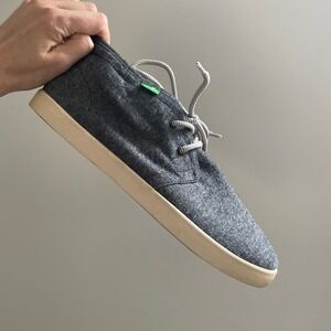 Sanuk Mens Gray Chukka Sneakers size 9 Lace Up High Tops Casual Everyday Comfort